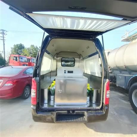 遗体运输车